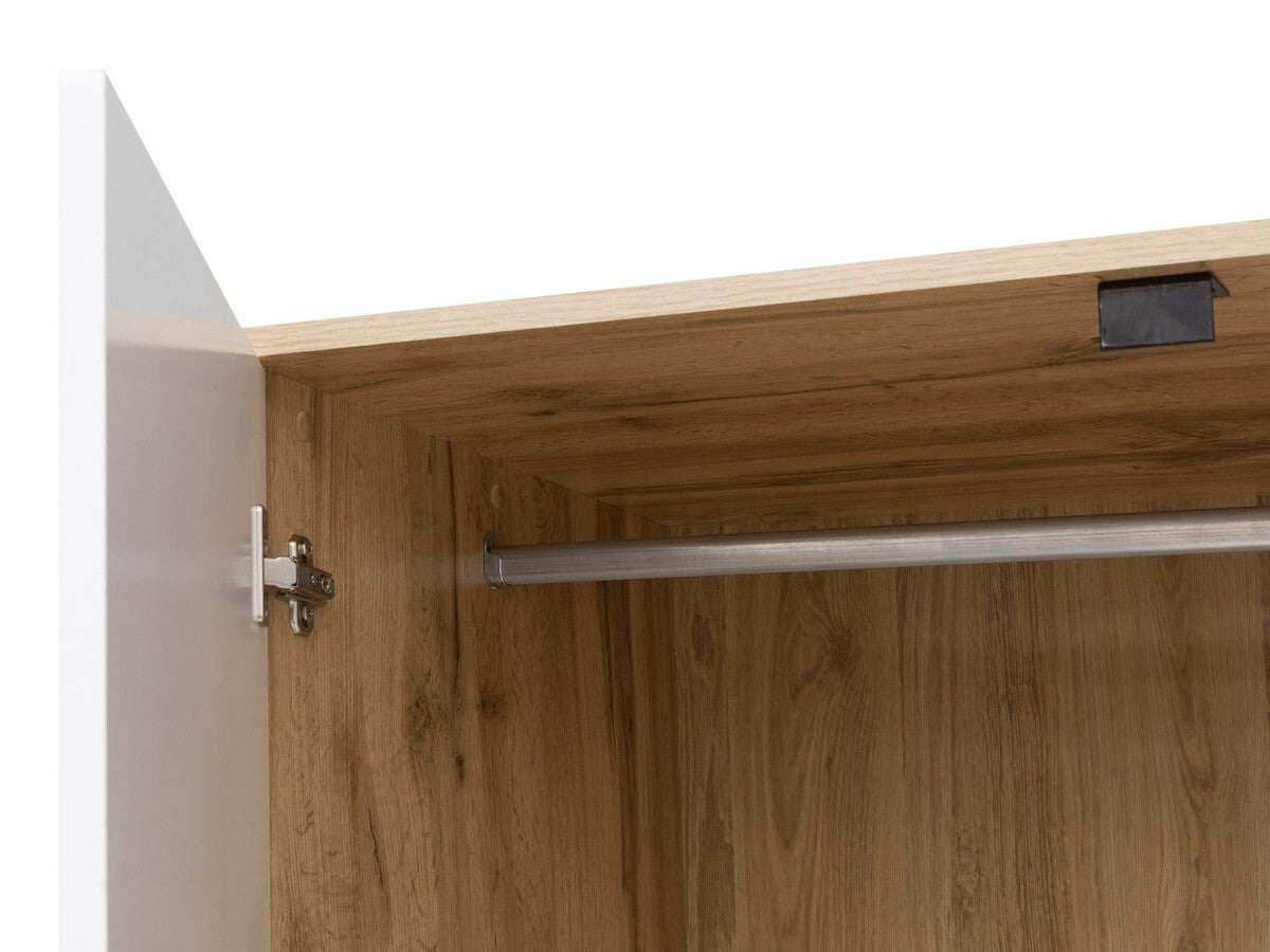 Garderobe Tivetra 111