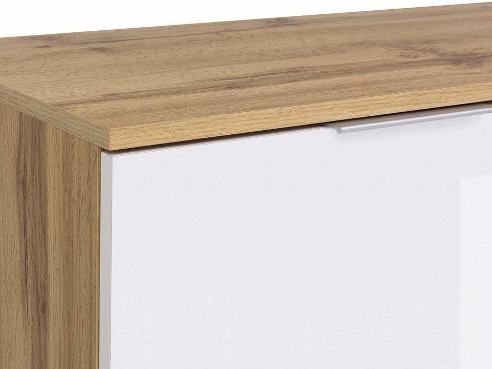 Garderobe Tivetra 111