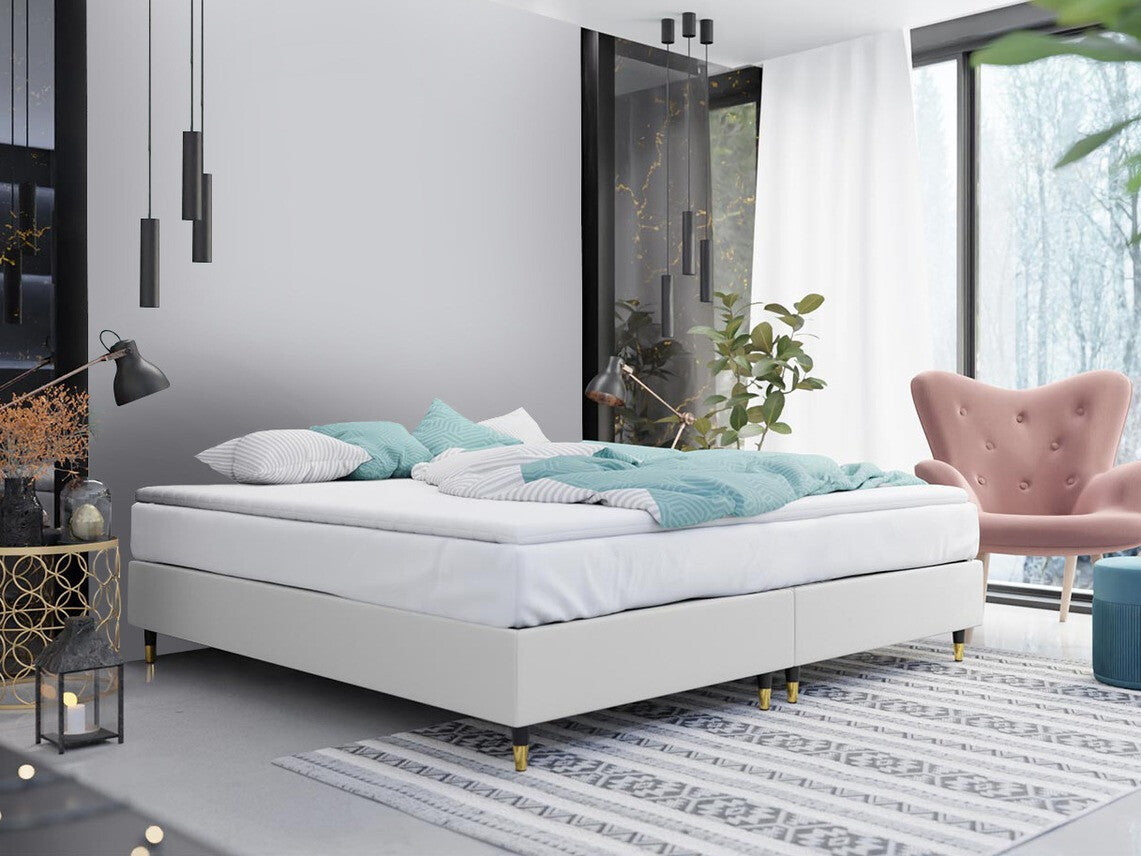 Continental bed Logan 109
