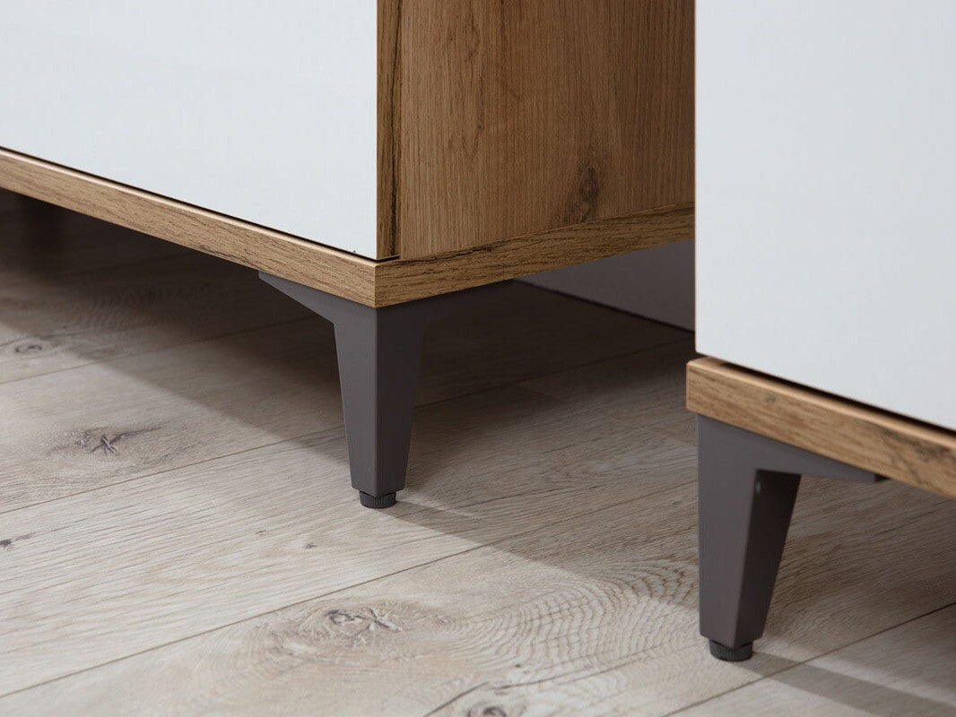 Vitrineskab Tormave 111