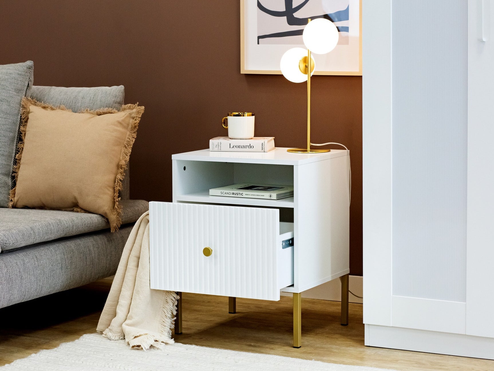 Sengebord Etliva 106