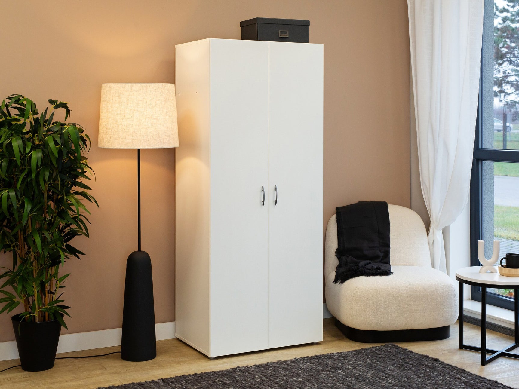 Garderobe Bristol 183