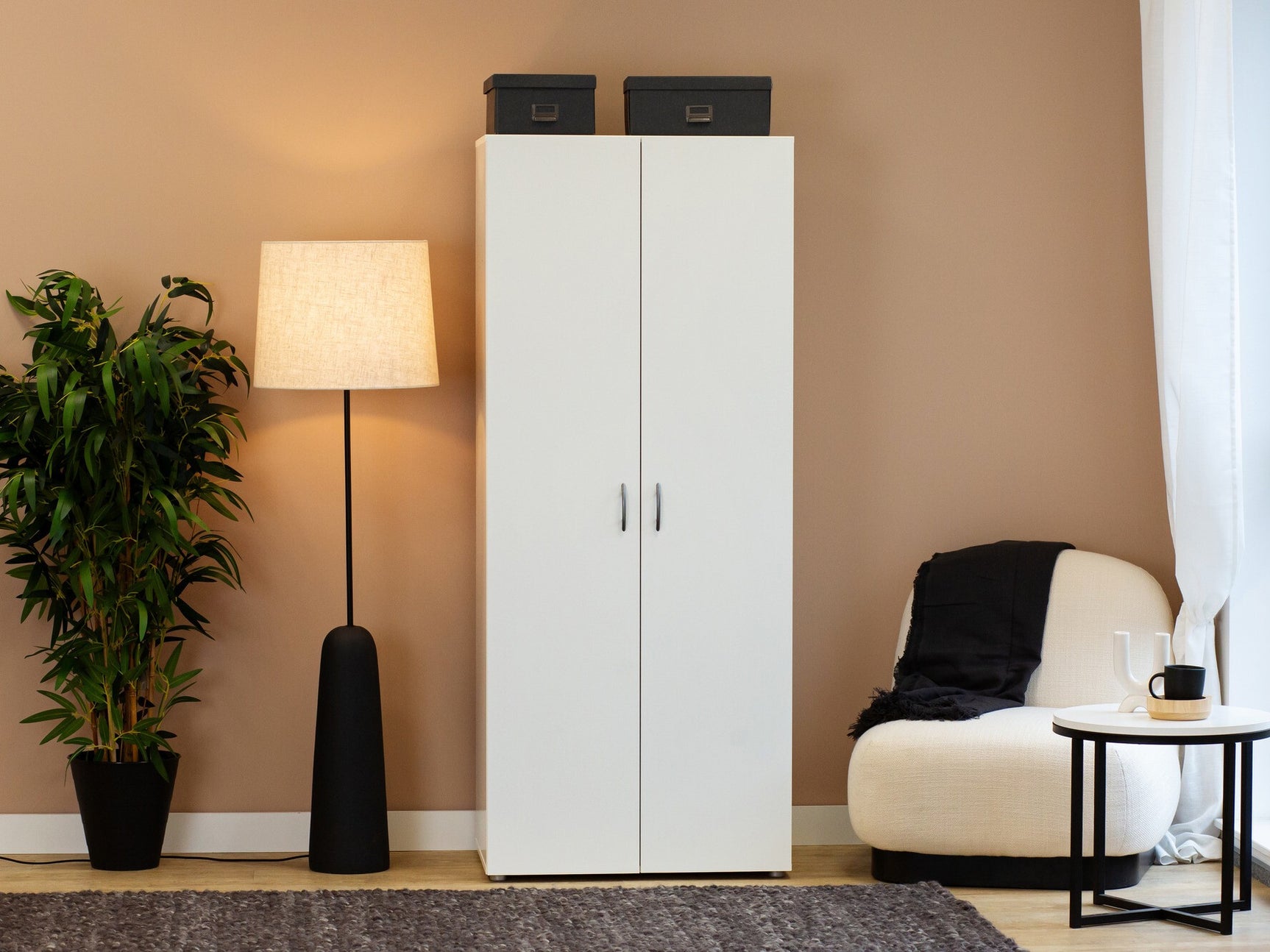 Garderobe Bristol 183