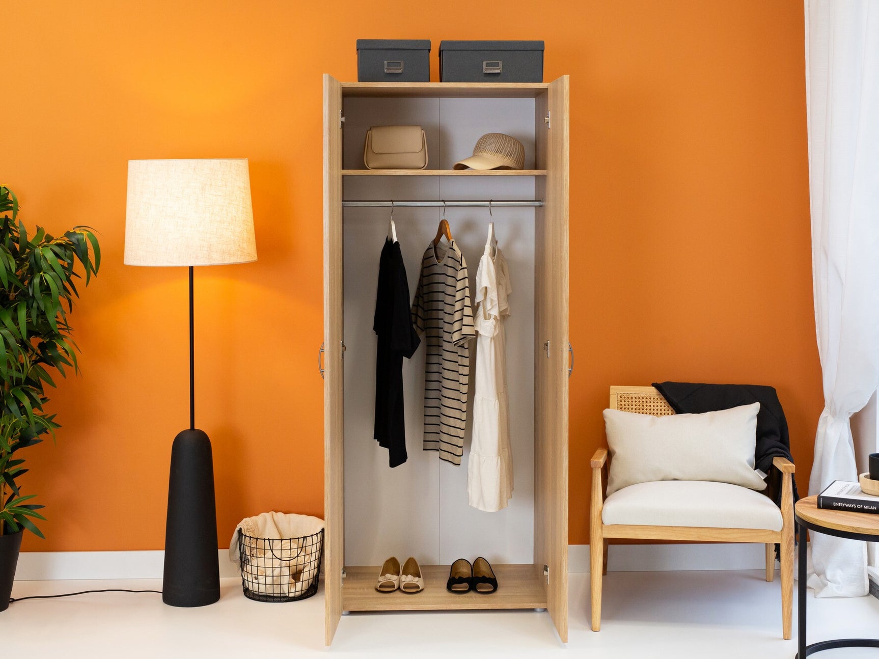 Garderobe Bristol 183