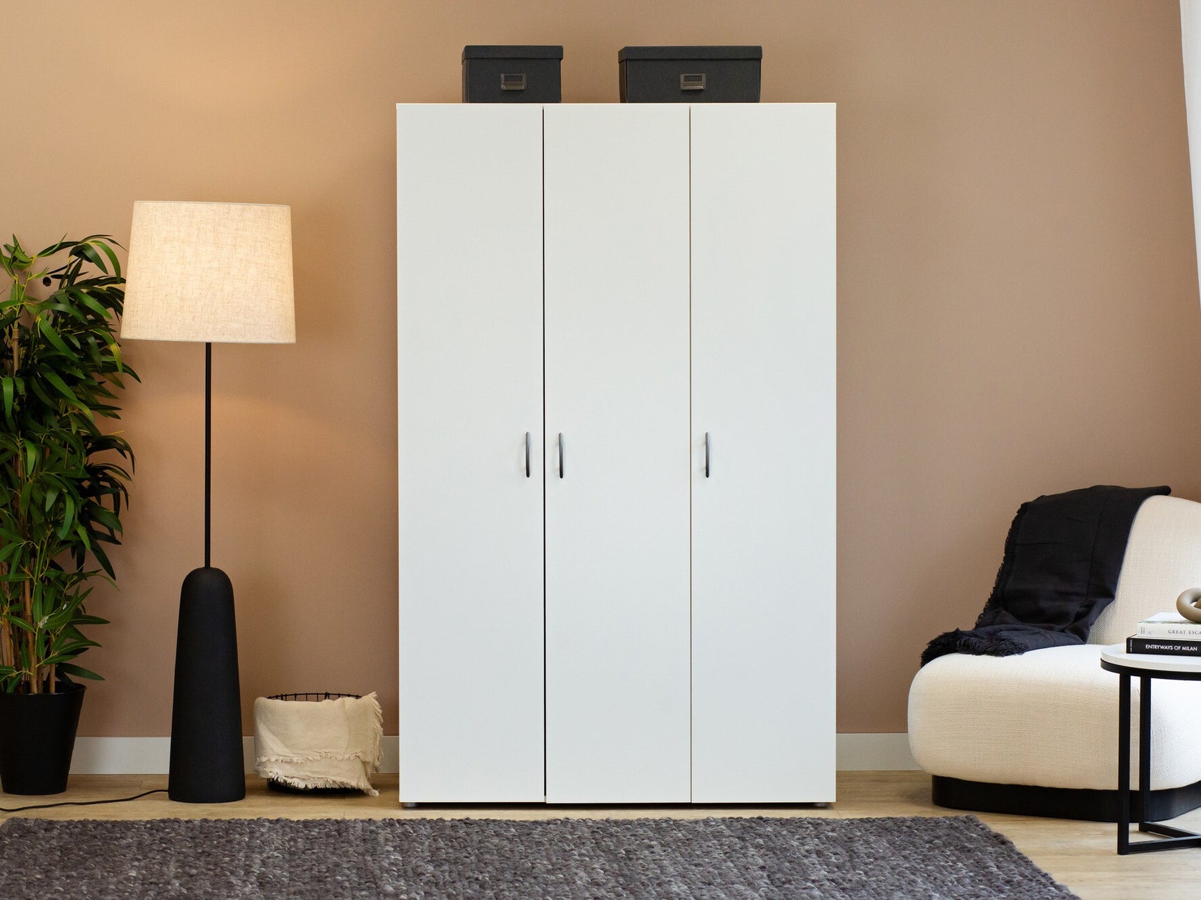 Garderobe Bristol 184