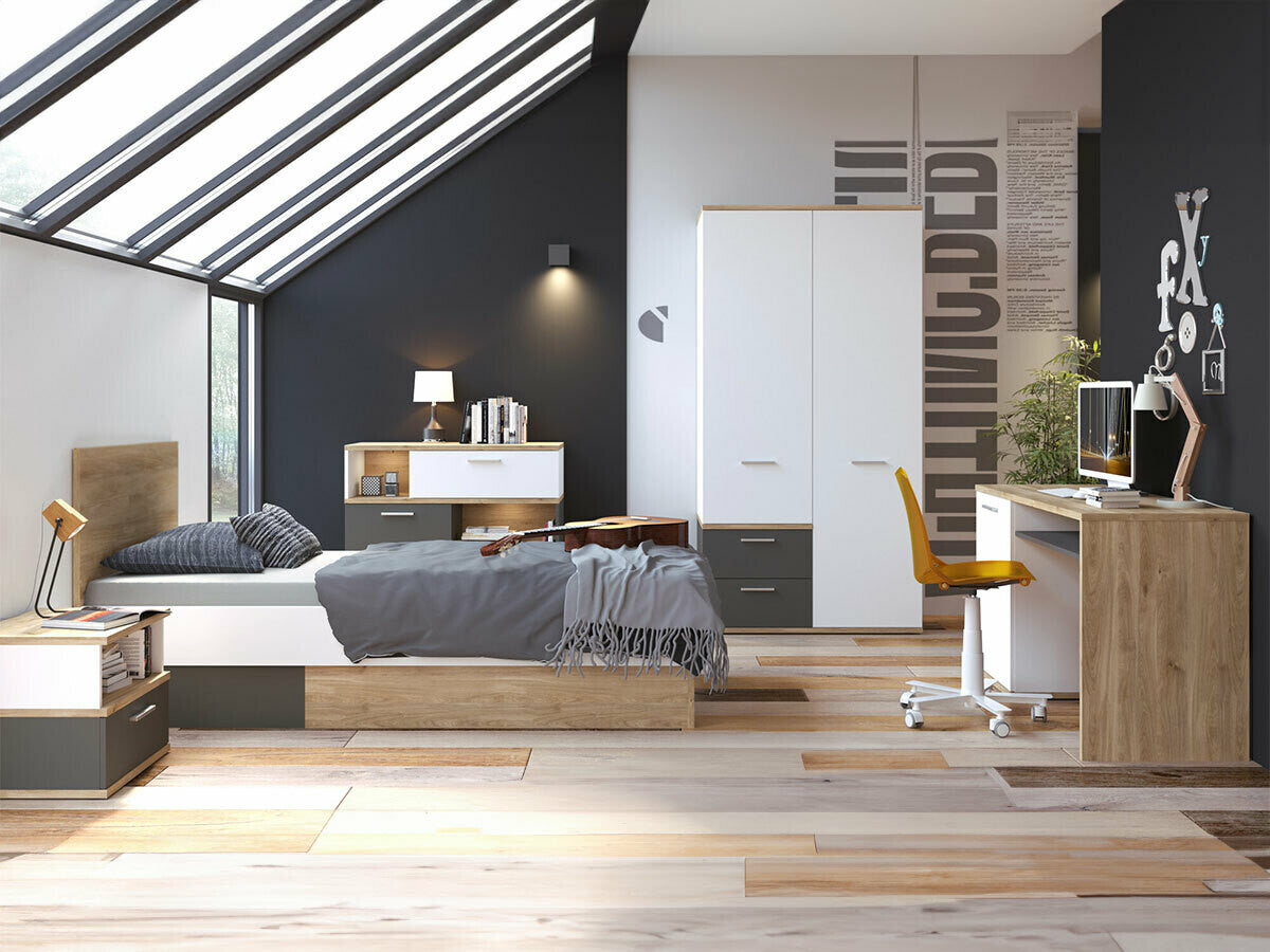 Garderobeskab Tolfela 107