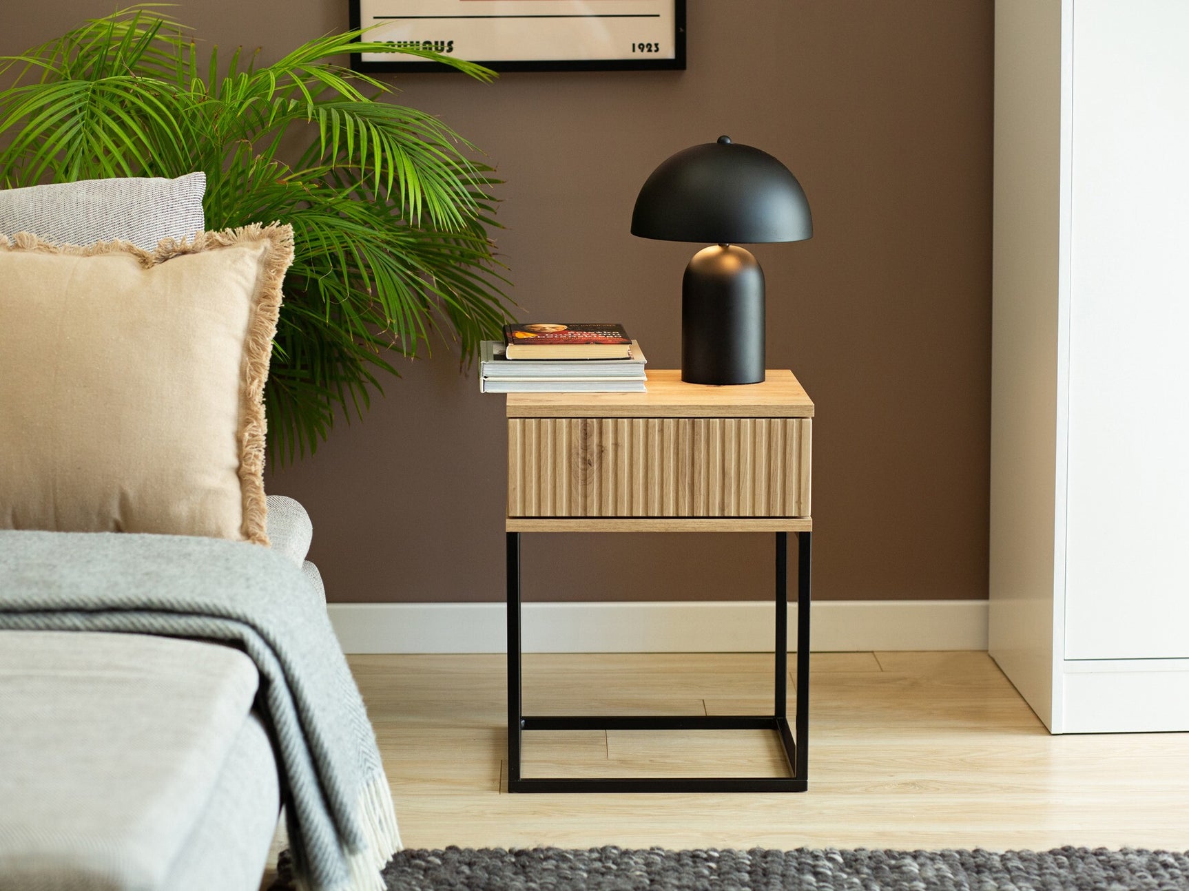 Sengebord Bristol 189