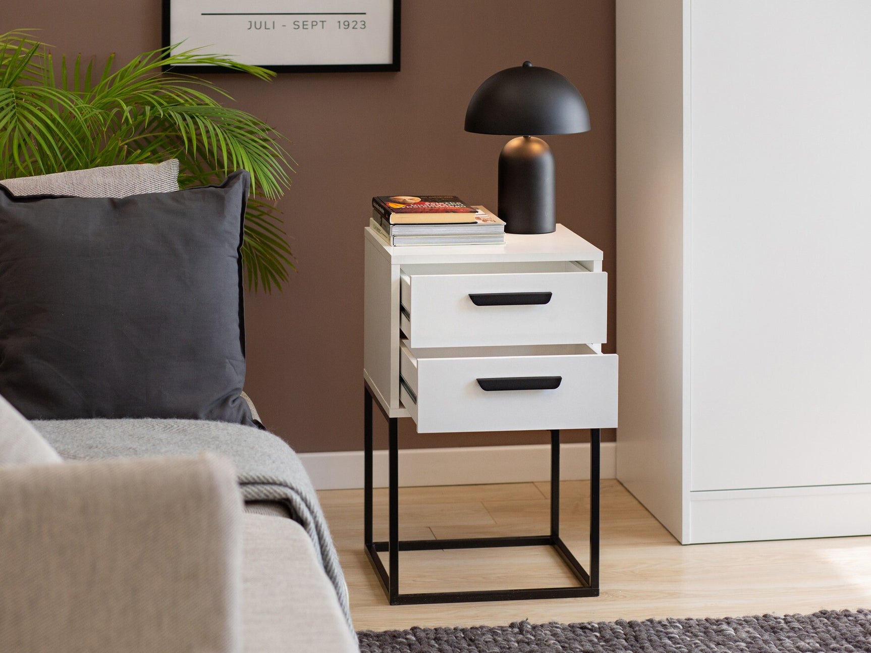 Sengebord Bristol 196