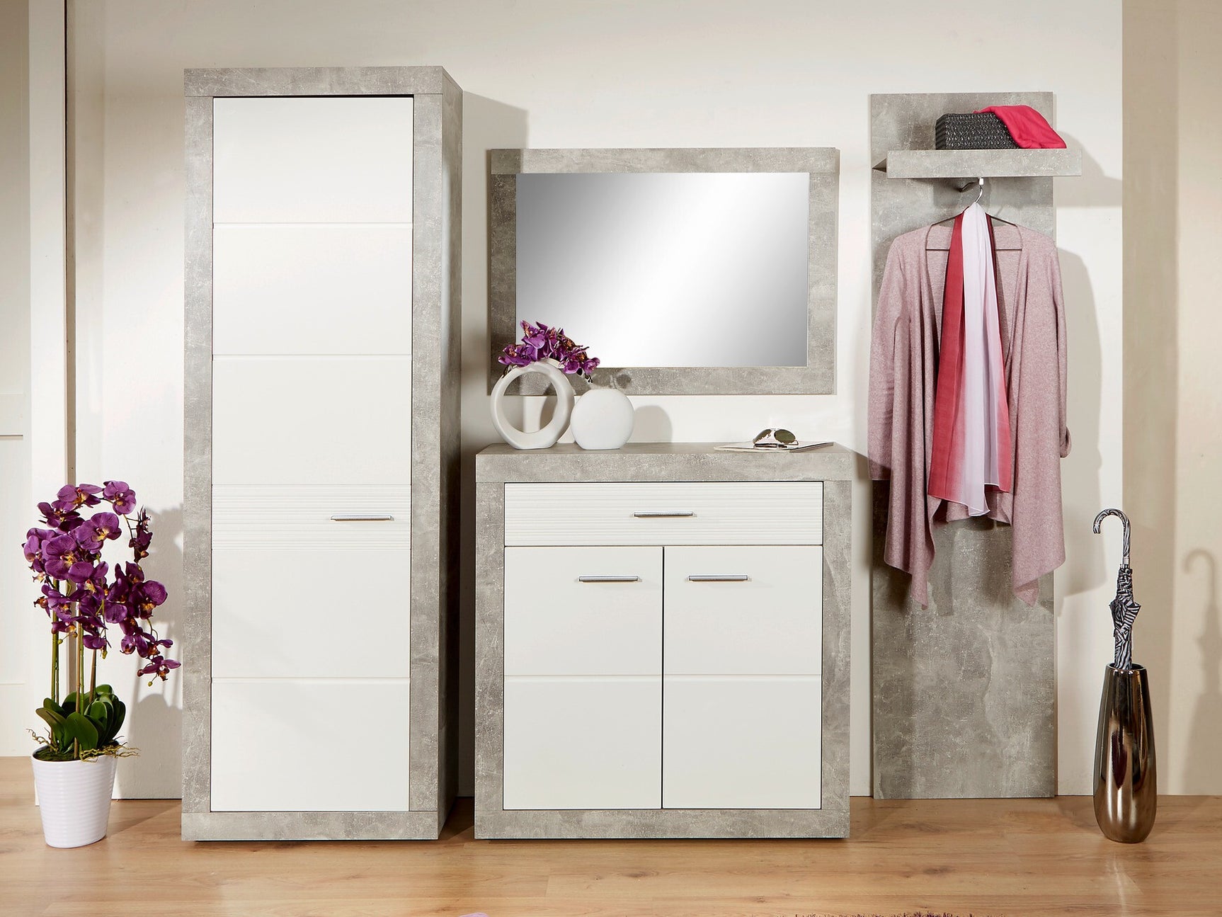 Garderobeskab Romfera 114