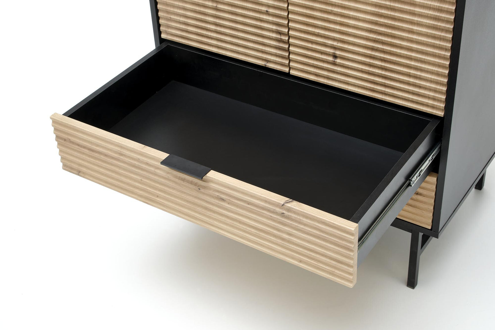 Garderobe Mircavu 106