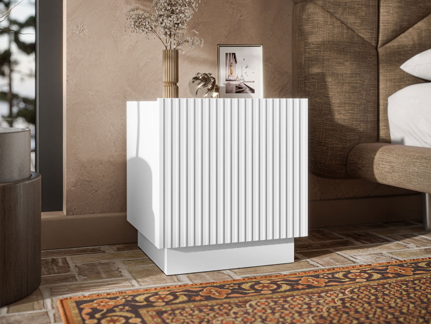 Et sæt natborde Lusonu 105