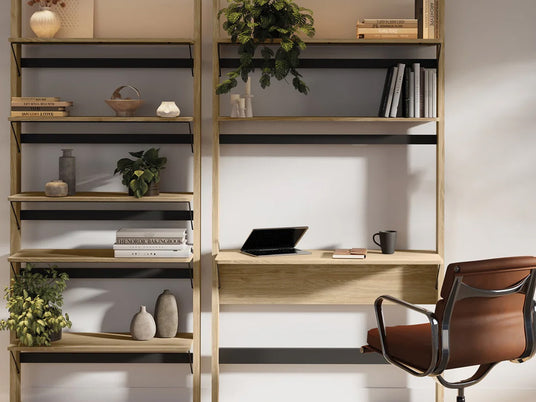 Indretning med at fastholde opmærksomheden